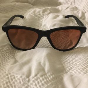 Oakley Moonlighter Sunglasses and case